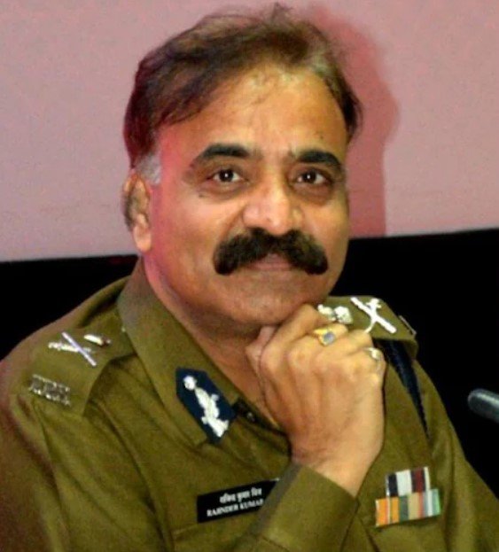 'मैं तेरी बाहों...' IPS ने शेयर किया ऐसा VIDEO, लोग बोले... 'मैं तेरी बाहों...' IPS ने शेयर किया ऐसा VIDEO, लोग बोले...