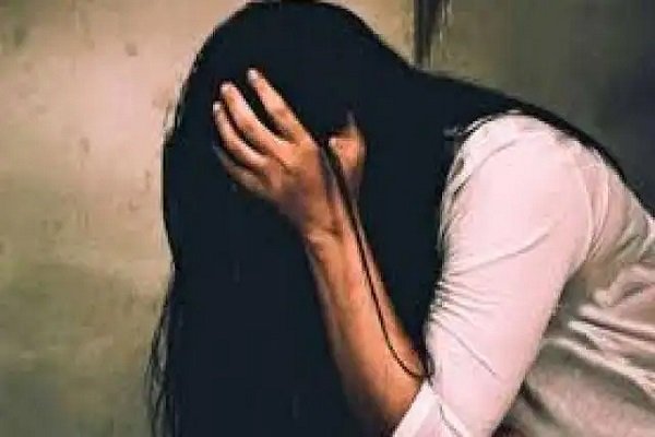 भाभी को पटना, दिल्ली, कोलकाता ले जाकर क्या किया, देखें... भाभी को पटना, दिल्ली, कोलकाता ले जाकर क्या किया, देखें...