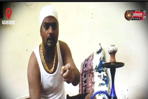 गैंगस्टर प्रिंस खान के खात्मा में जुटी धनबाद पुलिस गैंगस्टर प्रिंस खान के खात्मा में जुटी धनबाद पुलिस
