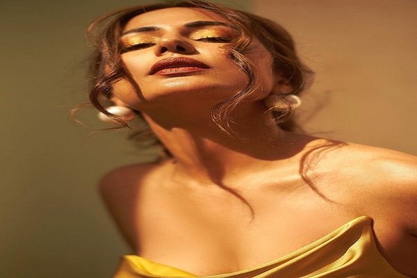 टीवी पर होगी Heena Khan की वापसी, इस शो में आएंगी नजर टीवी पर होगी Heena Khan की वापसी, इस शो में आएंगी नजर