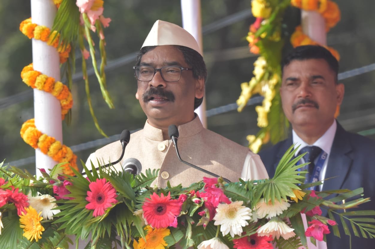 56 कैदी होंगे आजाद, क्या बोले CM हेमंत सोरेन... जानें 56 कैदी होंगे आजाद, क्या बोले CM हेमंत सोरेन... जानें