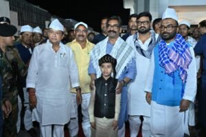 दावत-ए-इफ्तार में शामिल हुये CM हेमंत सोरेन… देखें