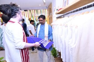 रांची में खुला “जोहारग्राम”, CM हेमंत ने काटा फीता… जानें खासियत