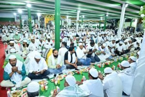CM आवास में दावत-ए-इफ्तार… देखें तस्वीरें