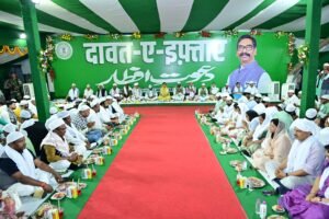 CM आवास में दावत-ए-इफ्तार… देखें तस्वीरें