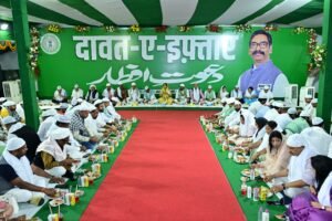 CM आवास में दावत-ए-इफ्तार… देखें तस्वीरें