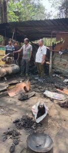 लोवाडीह मोटरसाईकिल गैरेज में लगी आग, सारा समान जलकर राख