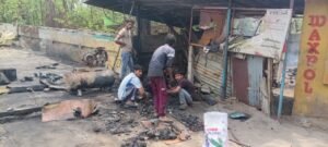लोवाडीह मोटरसाईकिल गैरेज में लगी आग, सारा समान जलकर राख