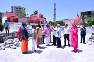 पत्नी संग तपोवन मंदिर पहुंचे CM हेमंत सोरेन… देखें