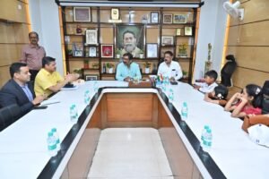 7 साल के इशांक ने रचा इतिहास, CM हेमंत ने किया सम्मानित