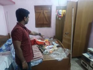 केतारीबगान में दिनदहाड़े भीषण चोरी, लाखों के जेवरात व नगद ले गए चोर