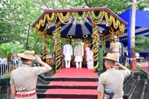 धरती आबा को झारखंड का नमन, गवर्नर-CM पहुंचे कोकर… देखें