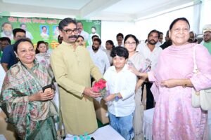 उलियान में गूंजा शहीद निर्मल महतो का नाम, भावुक हुये CM हेमंत सोरेन…